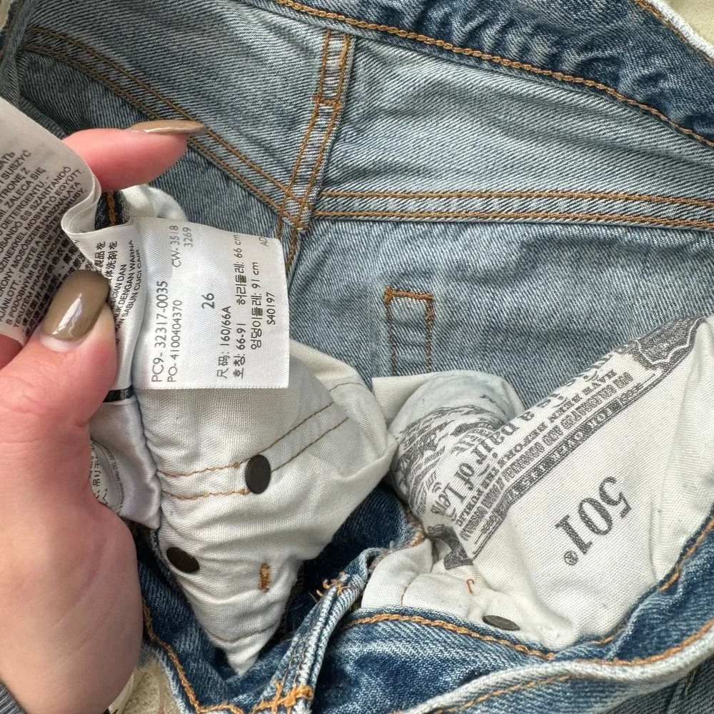 Levi's Premium 501 High Rise‎ Waveline Denim Shorts GUC 26